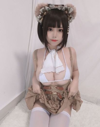 香港艾曼妞_4399看片BD国语版完整版