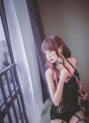 高冷美女被灌醉无力反抗_HD影视在线观看